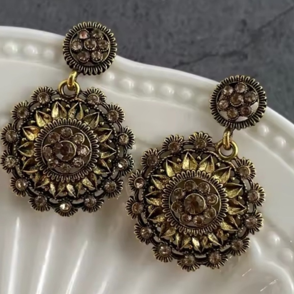 Unique Vintage Gold Floral Earrings – Antique Statement Boho Jewelry